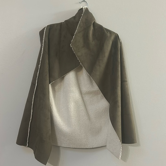 Susina Jackets & Blazers - Susina Women's Vest - Size M